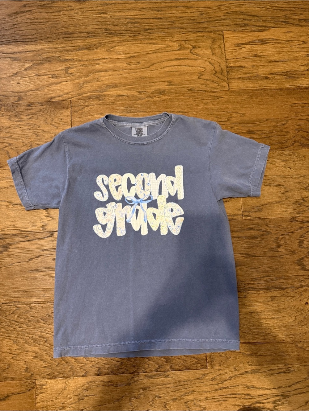 Comfort Colors Light Blue 'Second Grade' Graphic Tee girls size large
